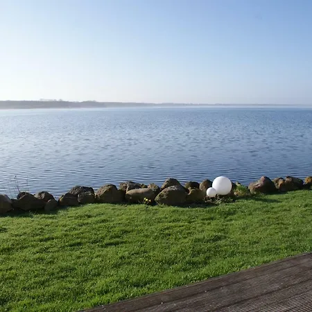 Holiday home Seetraum 10 Mit Ruderboot Am Schweriner - Abc212 By Abcwismar Bad Kleinen
